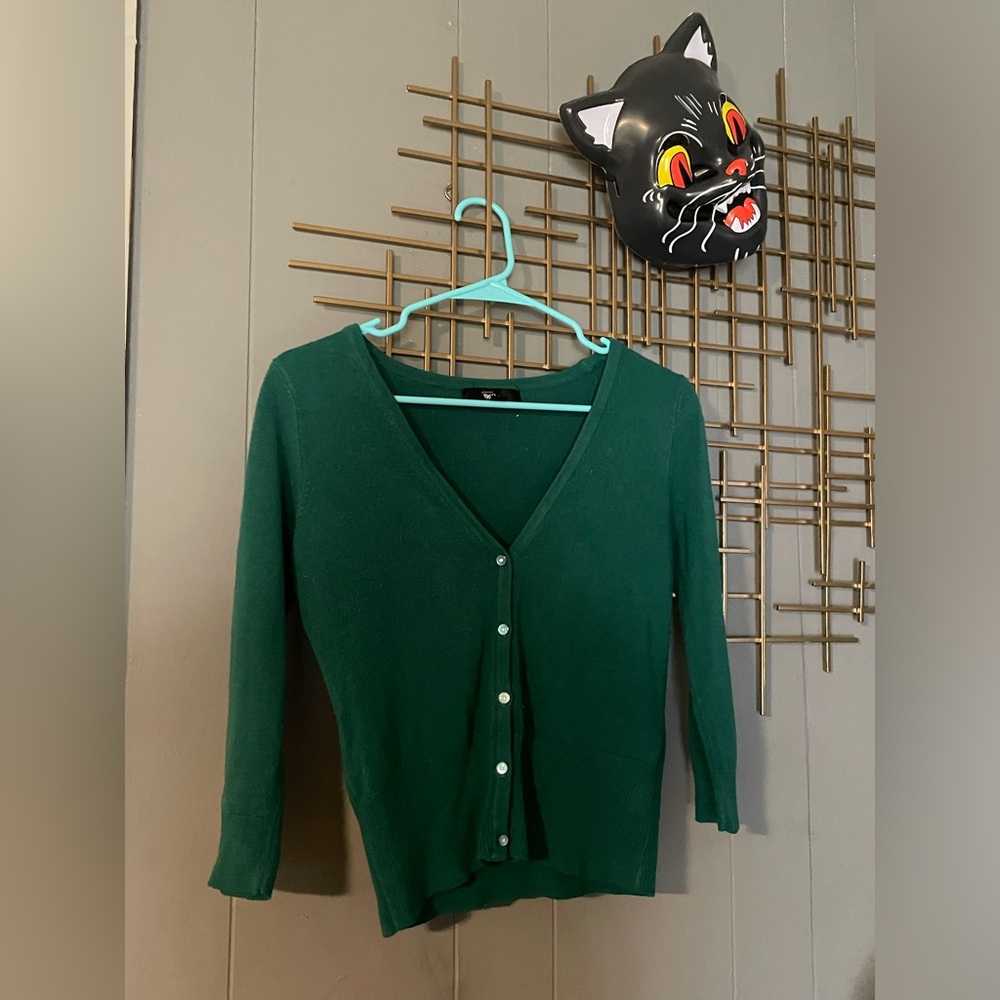 Cropped emerald cardigan